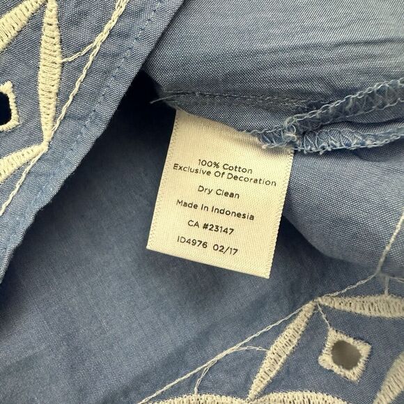 Talbots Embroidered Trim Tunic Top Size L Blue White Tie 3/4 Sleeve Blouse - Picture 7 of 12